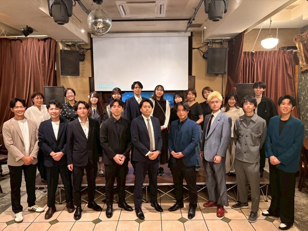 スタッフ集合写真