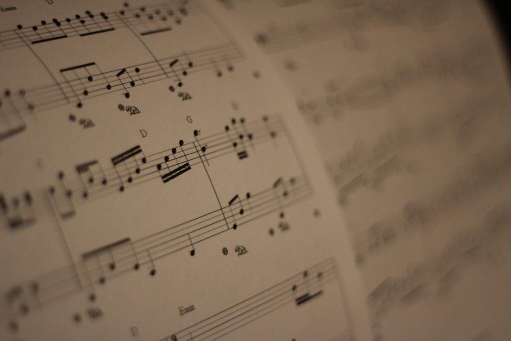 社歌制作とは？費用相場・有名企業の事例・失敗しない作り方まで徹底解説