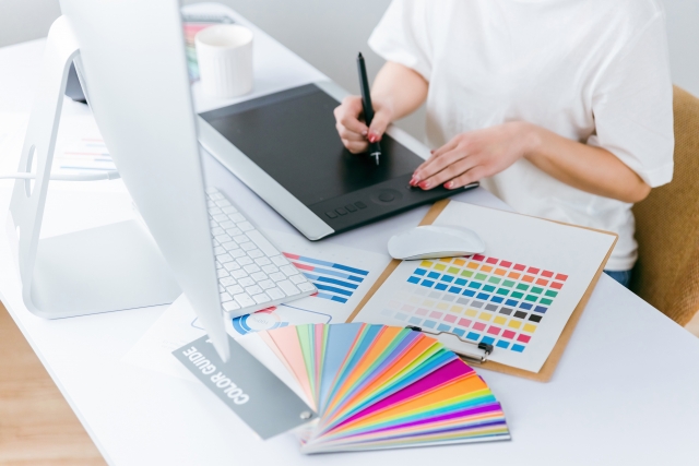 フリーランスの向き不向きを決定付ける7つの特徴｜会社員との違いや適性診断・MBTI的視点で徹底解説